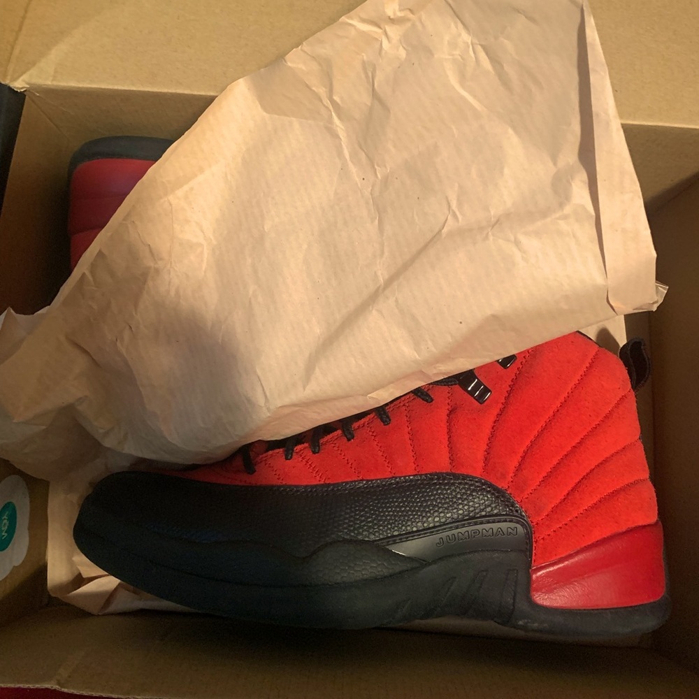 JORDAN 12 REVERSE FLU GAME SIZE 9